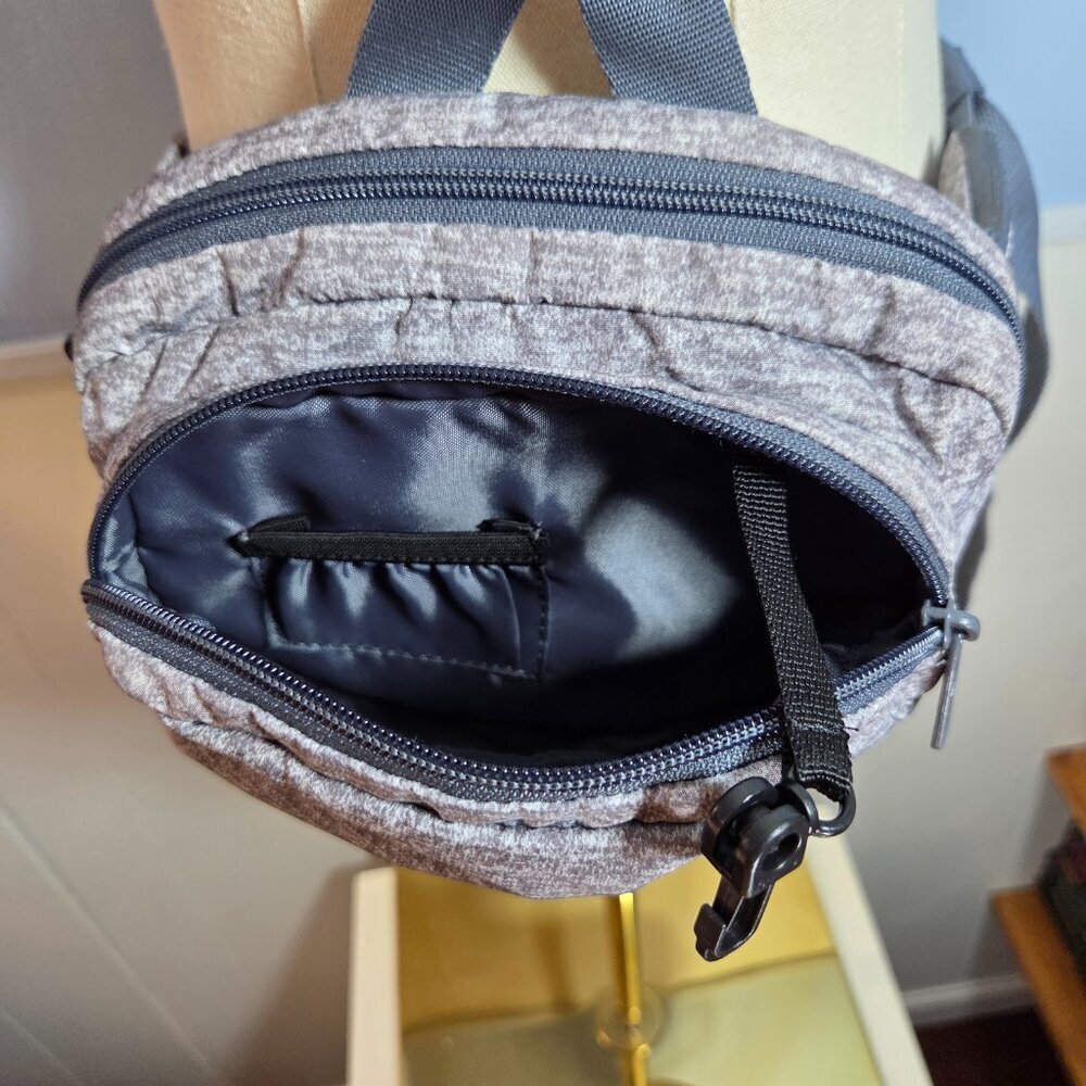 Adidas Light Heathered Gray Multi Zip Adjustable Strap Fanny Pack - Picture 8 of 12